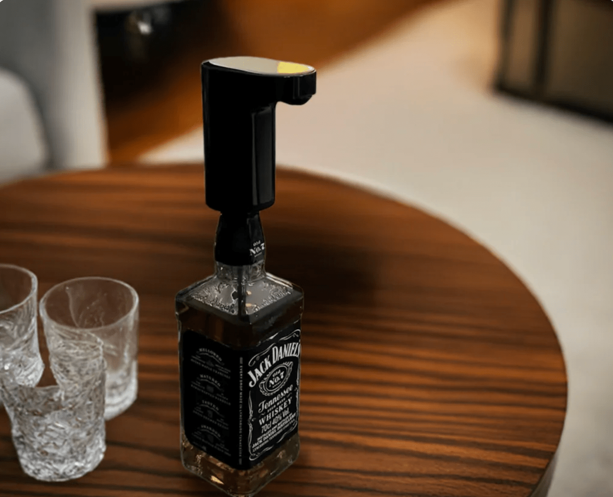 مشروب خوری هوشمند SipVault – 55.95 دلار - SipVault Smart Liquor Dispenser – $55.95